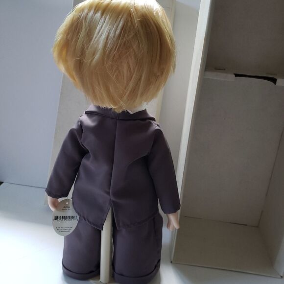 Precious Moments Doll - Picture 5 of 11